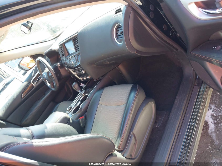 2020 Nissan Pathfinder Sv 4Wd