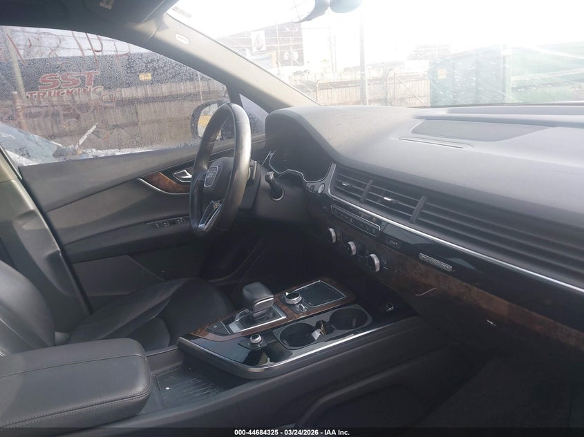 2017 Audi Q7 3.0T Premium