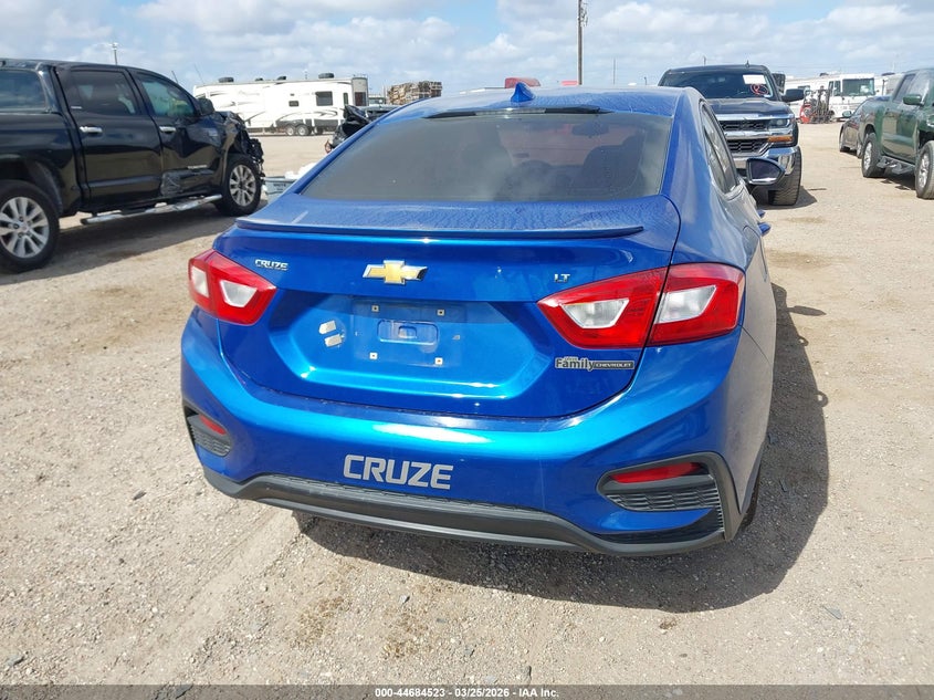 2018 Chevrolet Cruze Lt Auto VIN: 1G1BE5SM9J7126317 Lot: 44684523