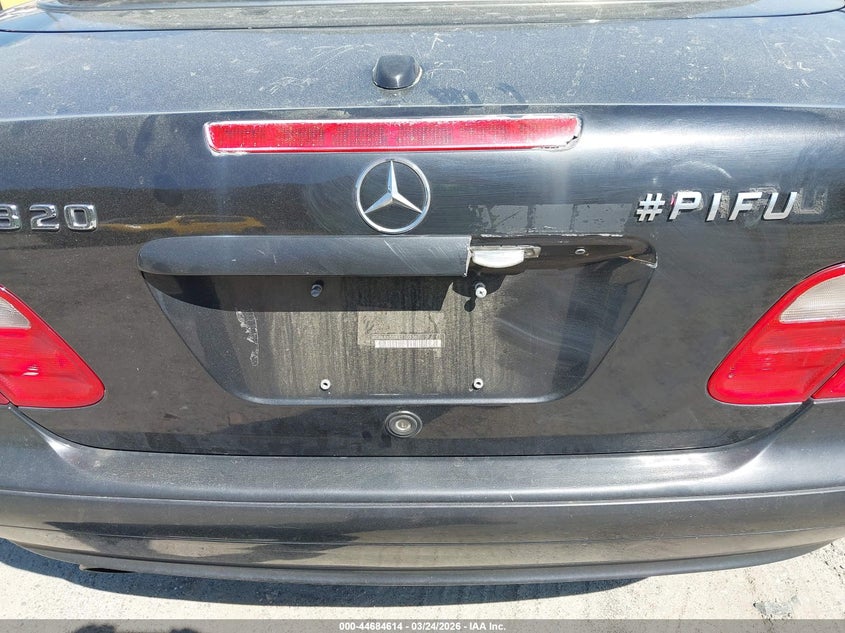 2002 Mercedes-Benz Clk 320 VIN: WDBLK65G82T105367 Lot: 44684614