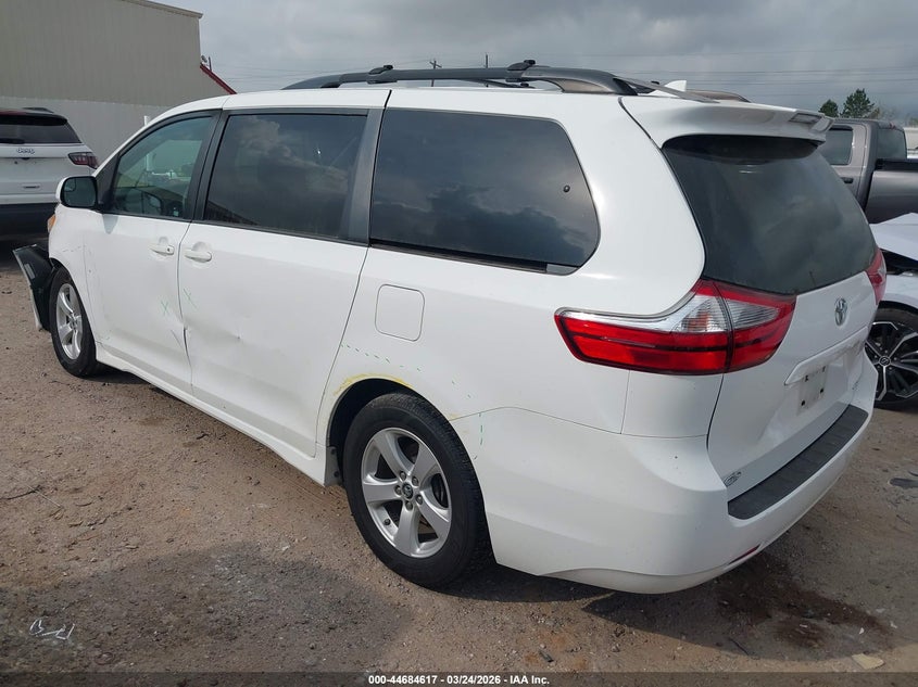 2019 Toyota Sienna Le 8 Passenger