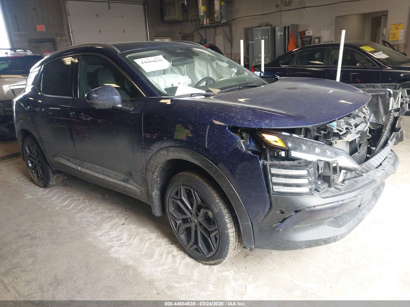 2025 Nissan Kicks Sr Fwd