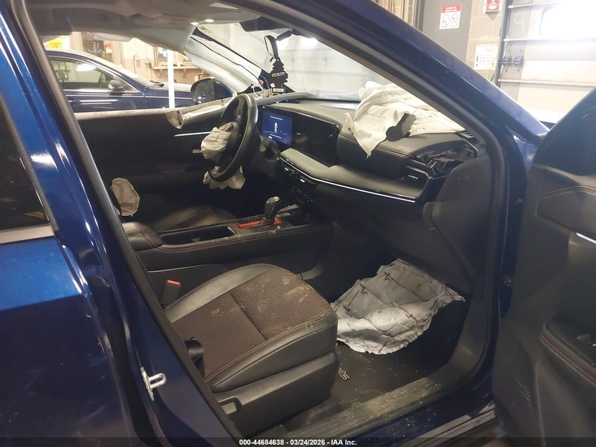 2025 Nissan Kicks Sr Fwd