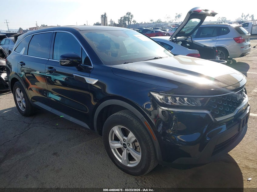 2022 KIA SORENTO LX