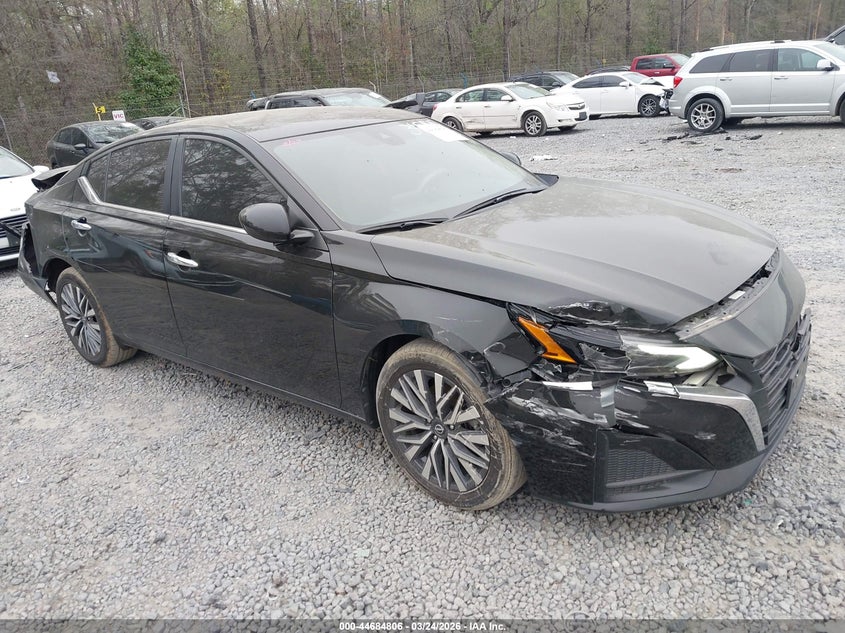 2023 Nissan Altima Sv Fwd