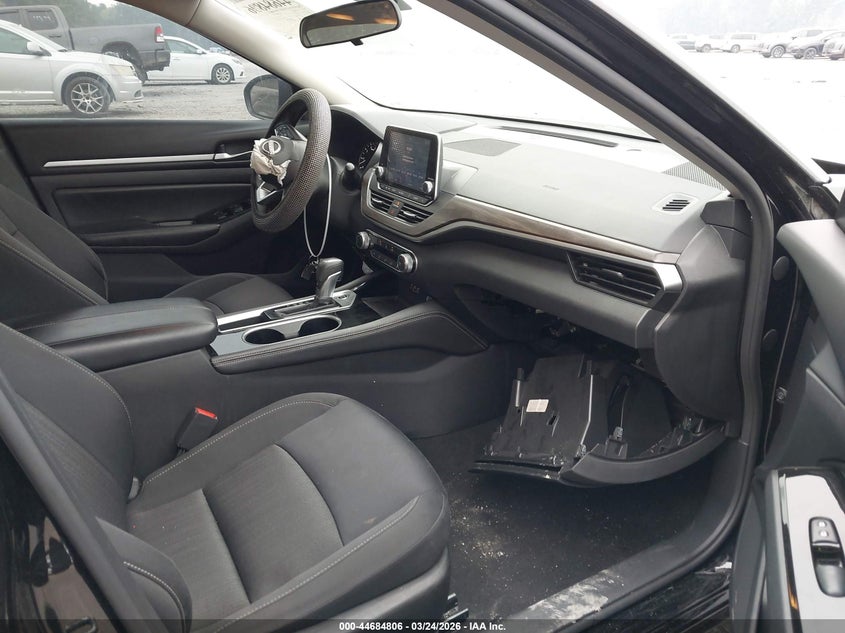 2023 Nissan Altima Sv Fwd
