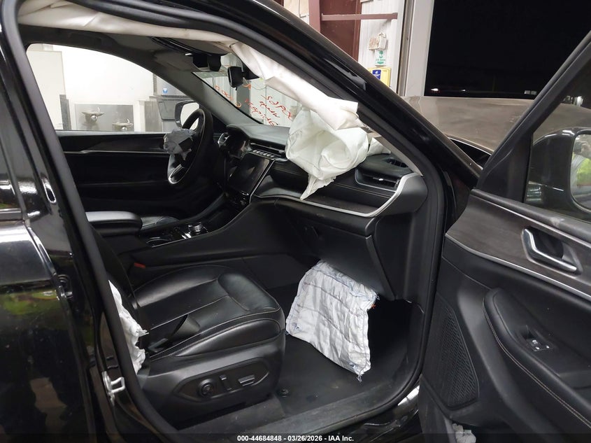 2023 Jeep Grand Cherokee Limited 4X2