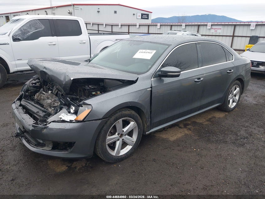 2014 Volkswagen Passat 1.8T Wolfsburg Edition