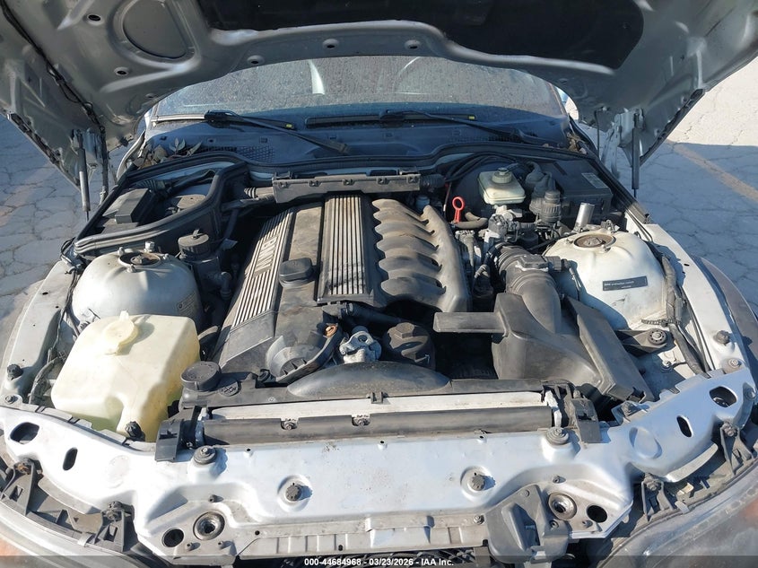 1998 BMW Z3 2.8 VIN: 4USCJ332XWLB63302 Lot: 44684968