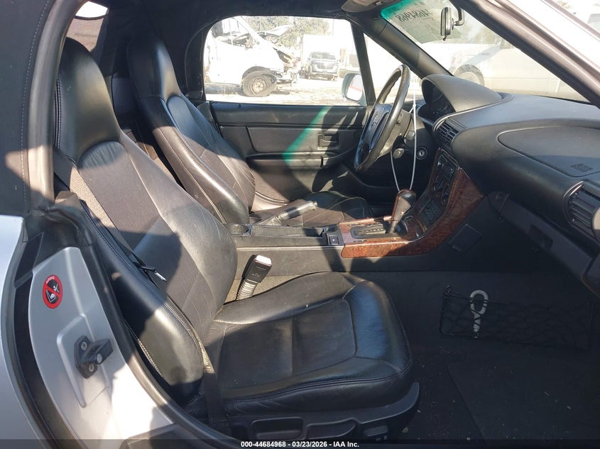 1998 BMW Z3 2.8 VIN: 4USCJ332XWLB63302 Lot: 44684968