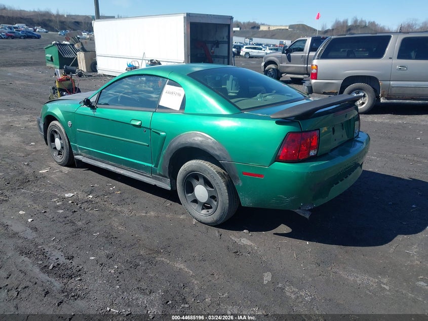 2000 Ford Mustang