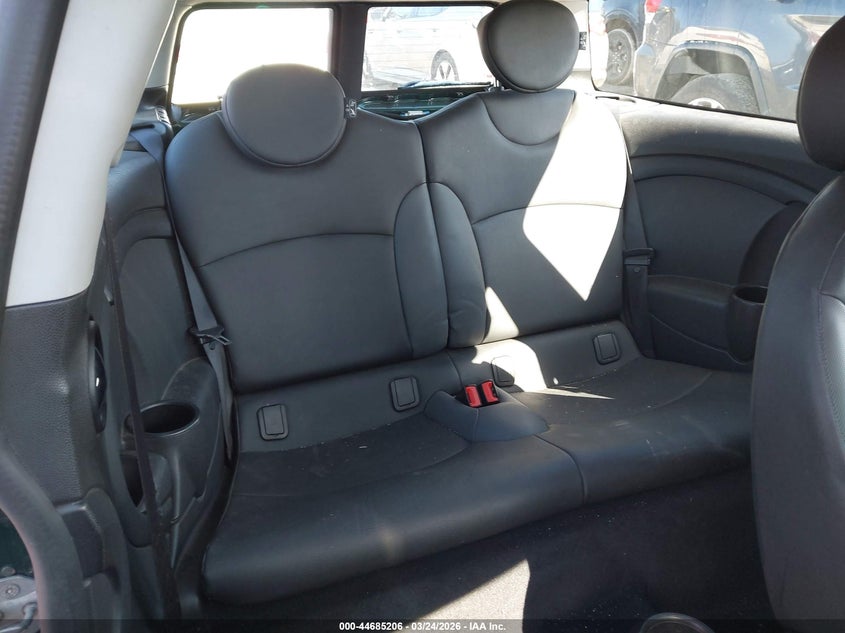 2010 Mini Cooper Clubman VIN: WMWML3C57ATX51434 Lot: 44685206