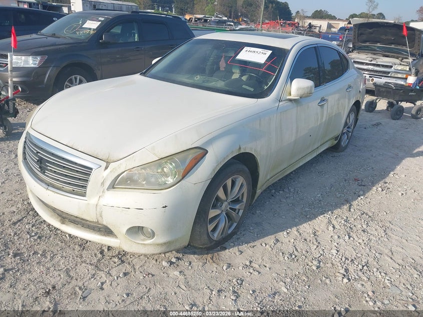 2012 INFINITI M37X auction photo 2