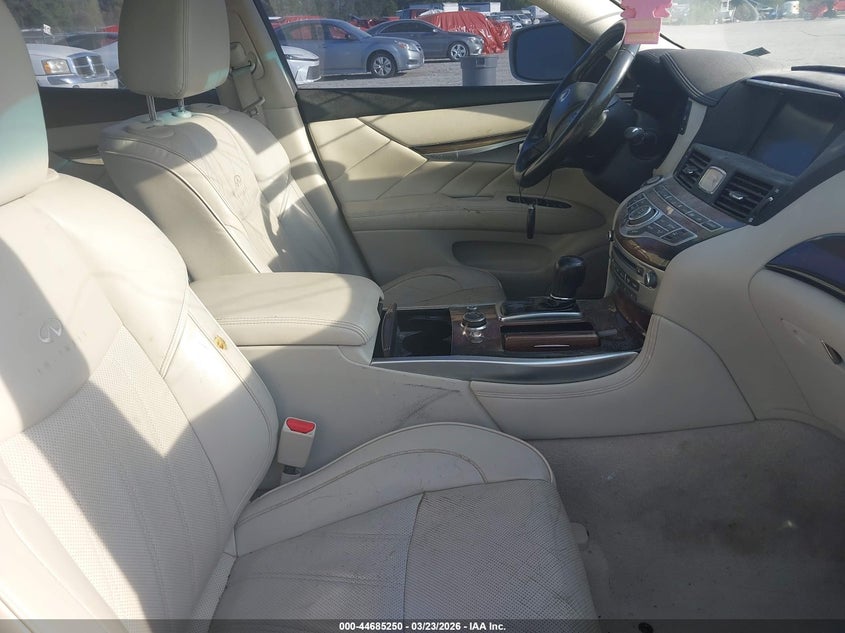 2012 INFINITI M37X auction photo 5