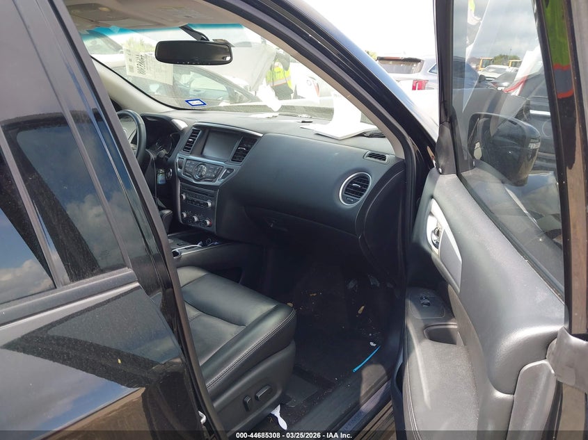 2018 Nissan Pathfinder Sl