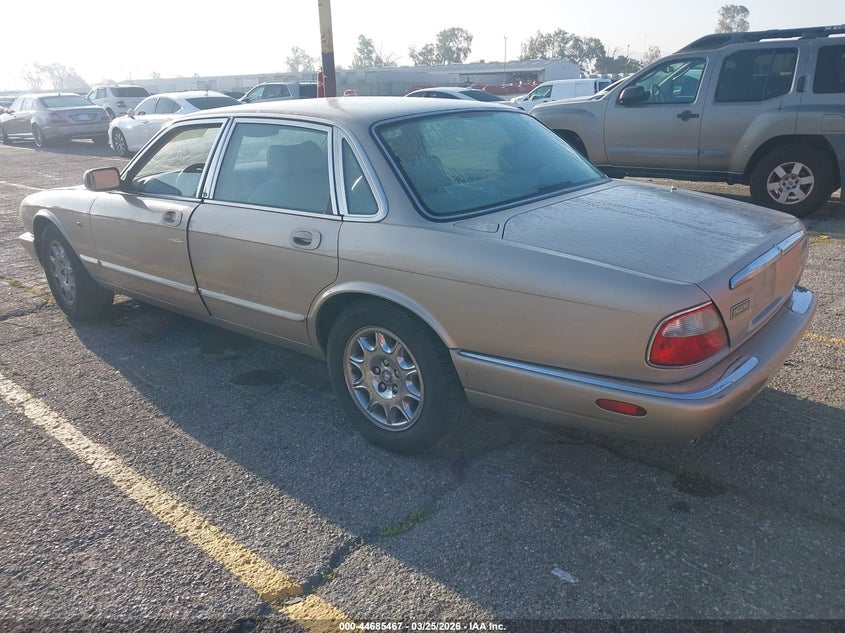2000 Jaguar Xj8