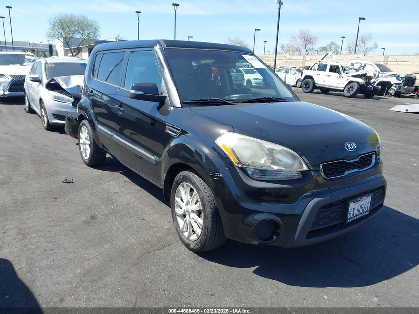 2013 Kia Soul +
