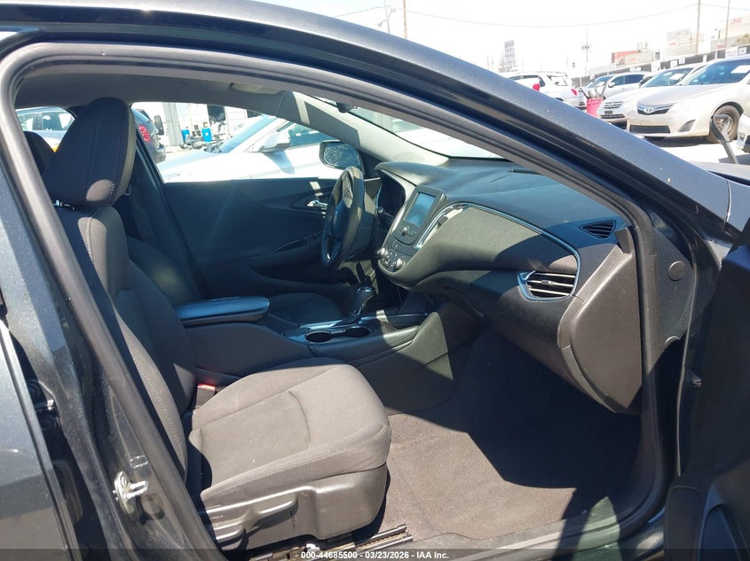 2017 Chevrolet Malibu 1Lt