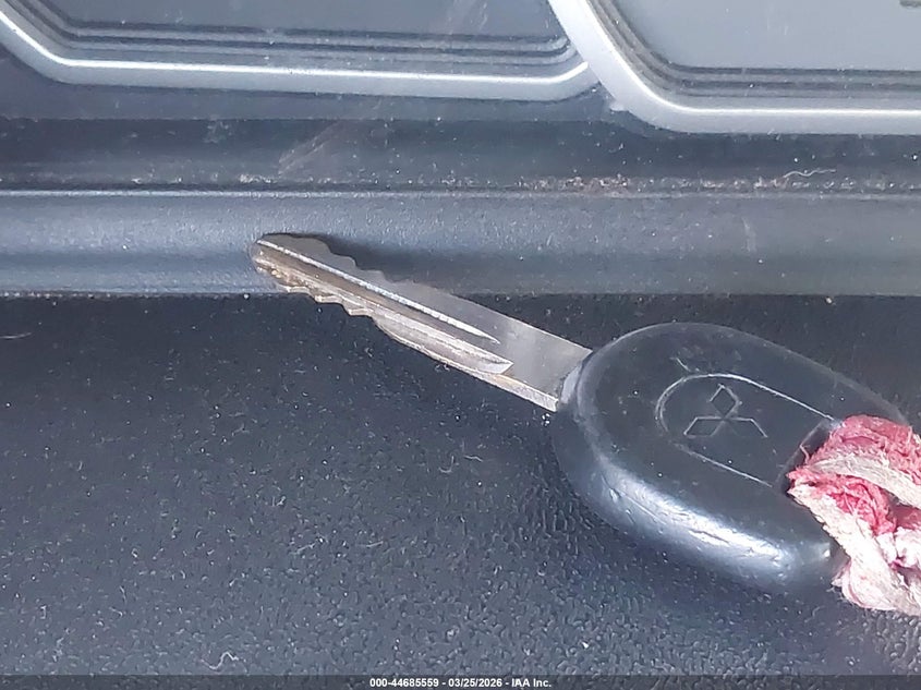 2004 Mitsubishi Endeavor Xls VIN: 4A4MM31SX4E058206 Lot: 44685559