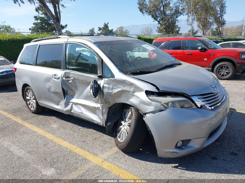 2015 Toyota Sienna Limited 7 Passenger