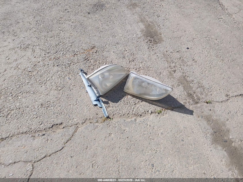 2001 Toyota Sienna Le VIN: 4T3ZF13C71U365984 Lot: 44685823