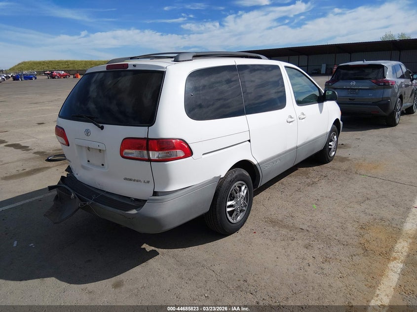 2001 Toyota Sienna Le