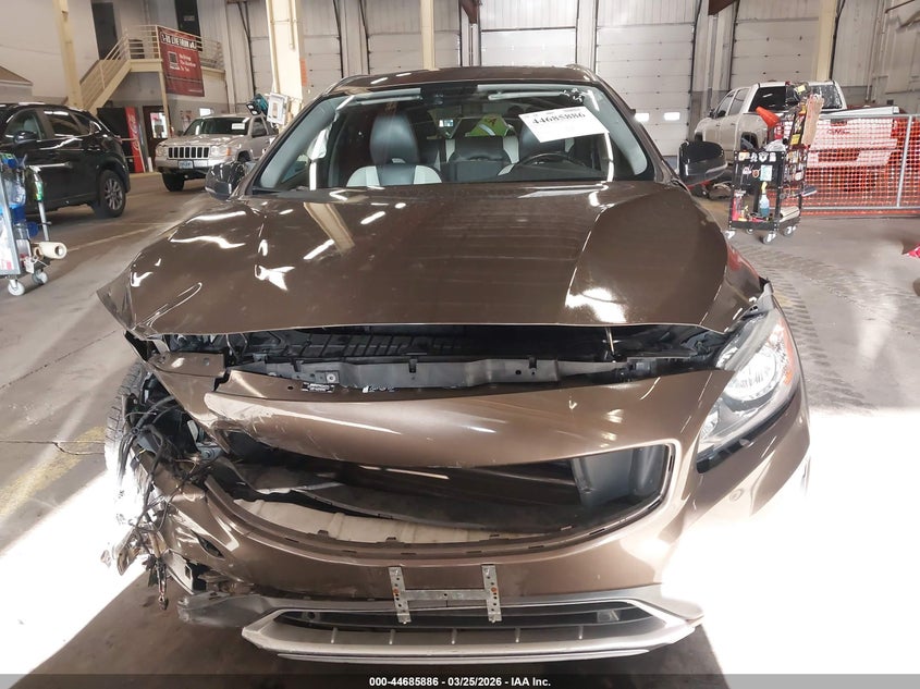 2016 Volvo V60 Cross Country T5 VIN: YV4612HK1G1006657 Lot: 44685886
