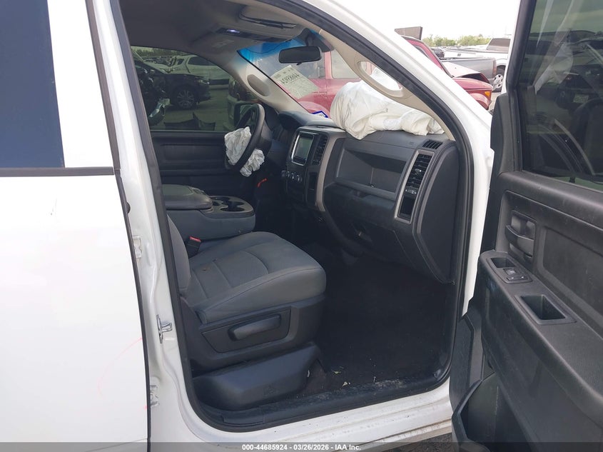 2017 Ram 1500 Express 4X2 5'7 Box