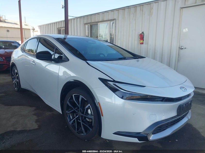 2026 Toyota Prius Plug-In Hybrid Xse