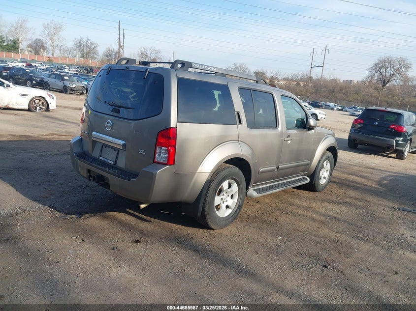 2005 Nissan Pathfinder Se