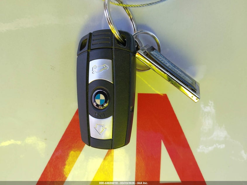 2012 BMW Z4 Sdrive35I VIN: WBALM7C52CE384692 Lot: 44686018