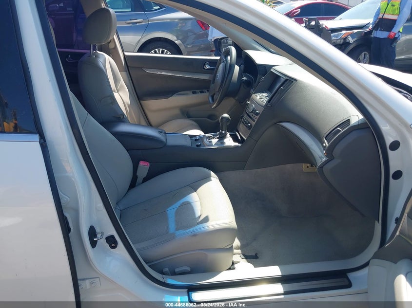 2011 Infiniti G25 Journey