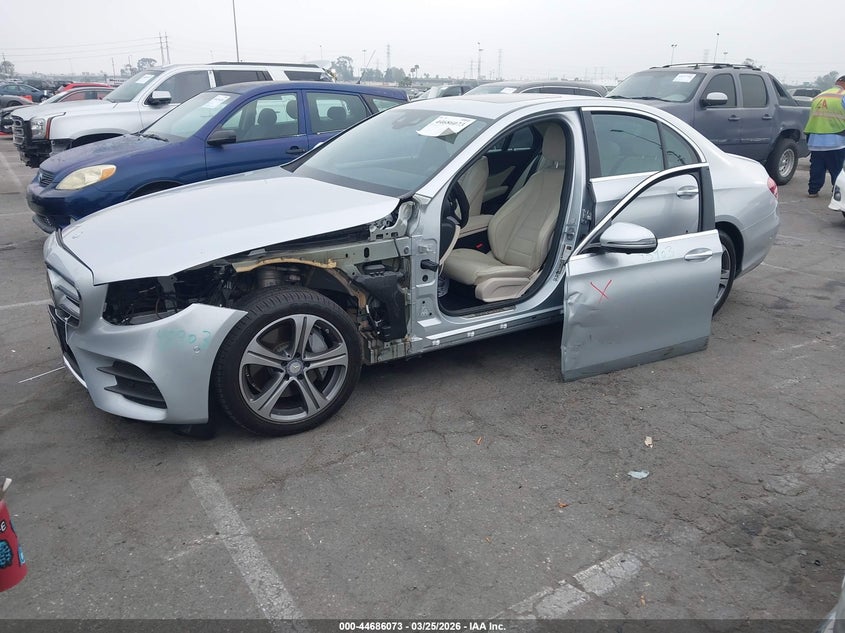 2017 Mercedes-Benz E 300