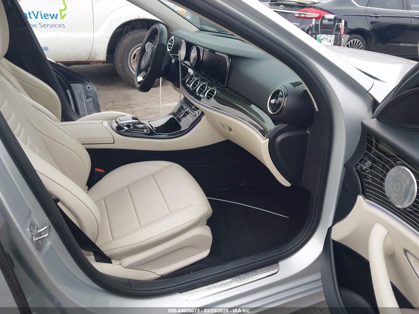 2017 Mercedes-Benz E 300