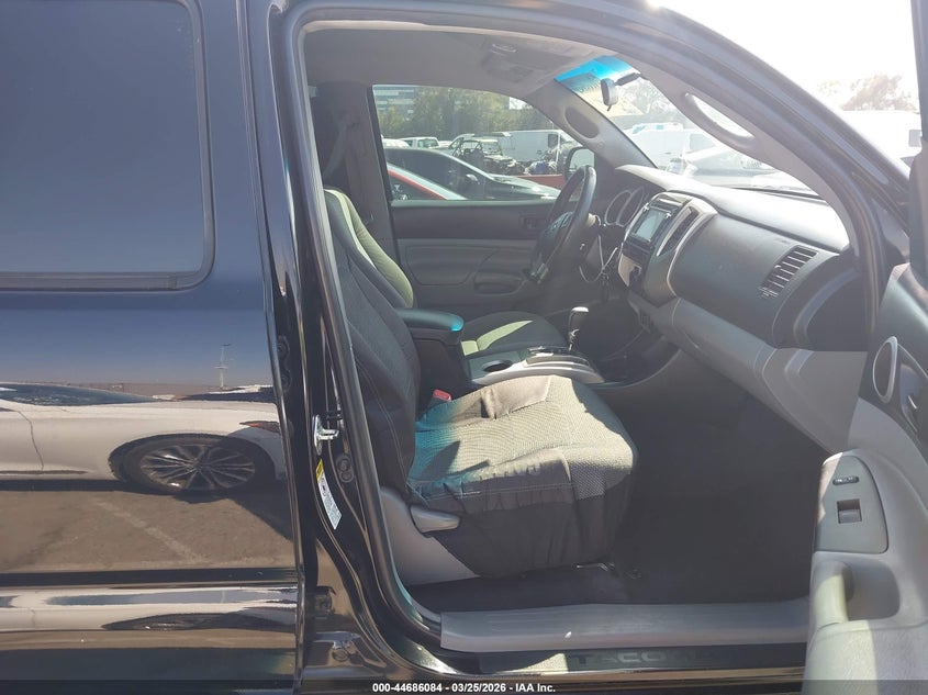 2015 Toyota Tacoma Base V6