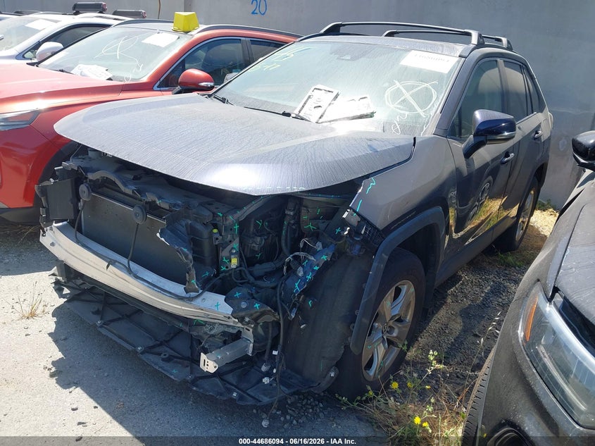 2023 Toyota Rav4 Xle 2T3W1RFV9PW246100 photo 1