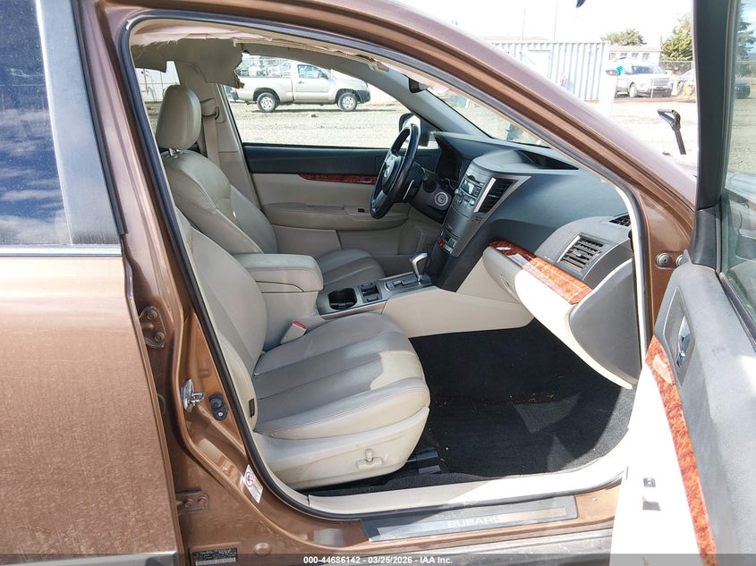 2011 Subaru Outback 2.5I Limited