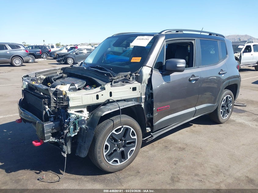 2016 Jeep Renegade Trailhawk