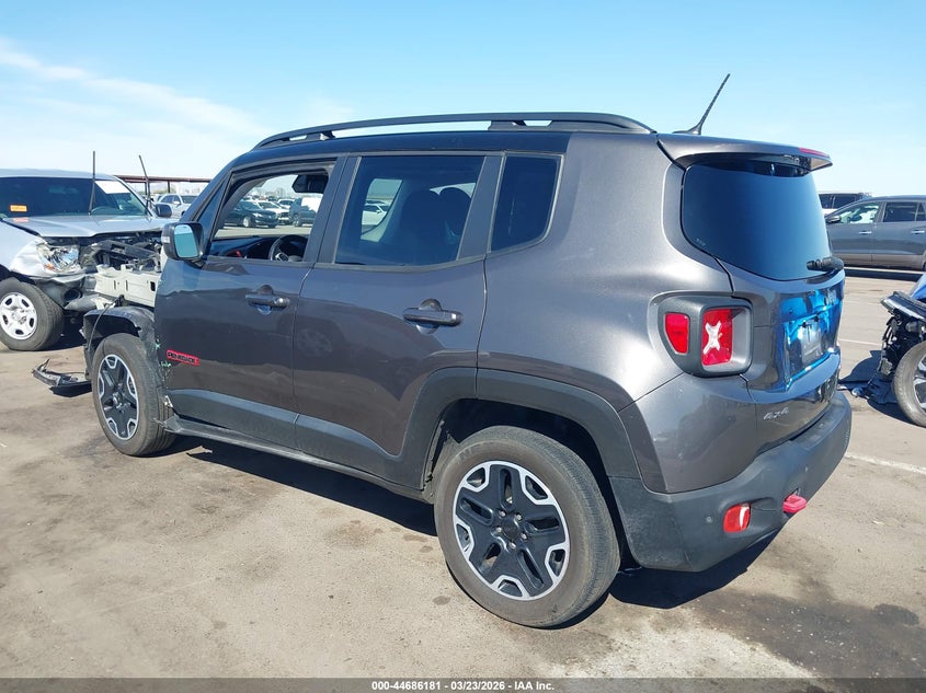 2016 Jeep Renegade Trailhawk