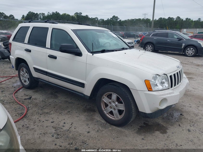 2005 Jeep Grand Cherokee Laredo
