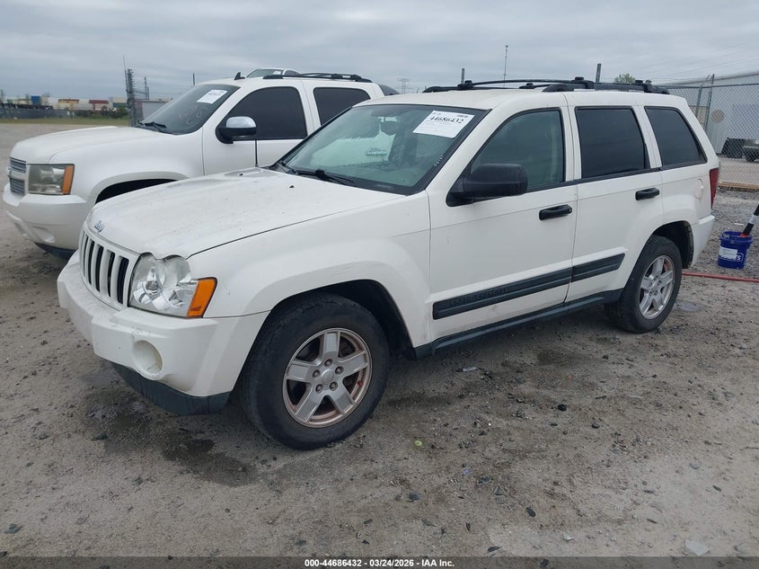 2005 Jeep Grand Cherokee Laredo
