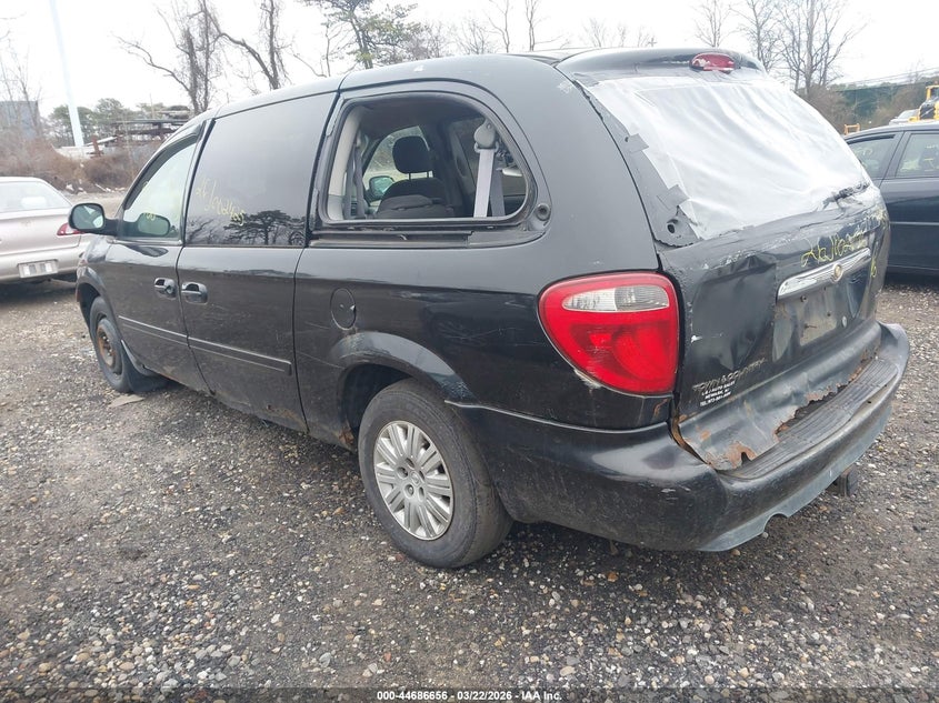 2006 Chrysler Town & Country Lx