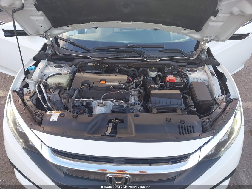 2018 Honda Civic 2.0 Ex white Lot 111044686794 Vin 2HGFC2F77JH573347