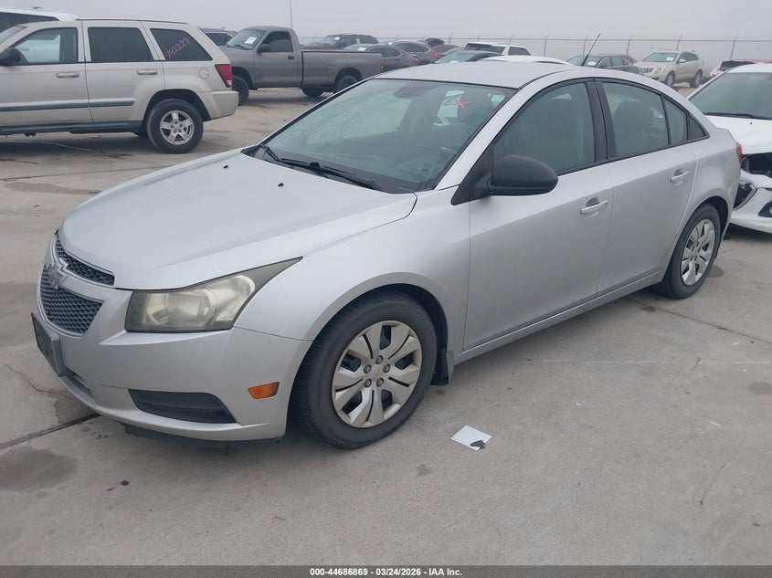 2013 Chevrolet Cruze Ls Auto