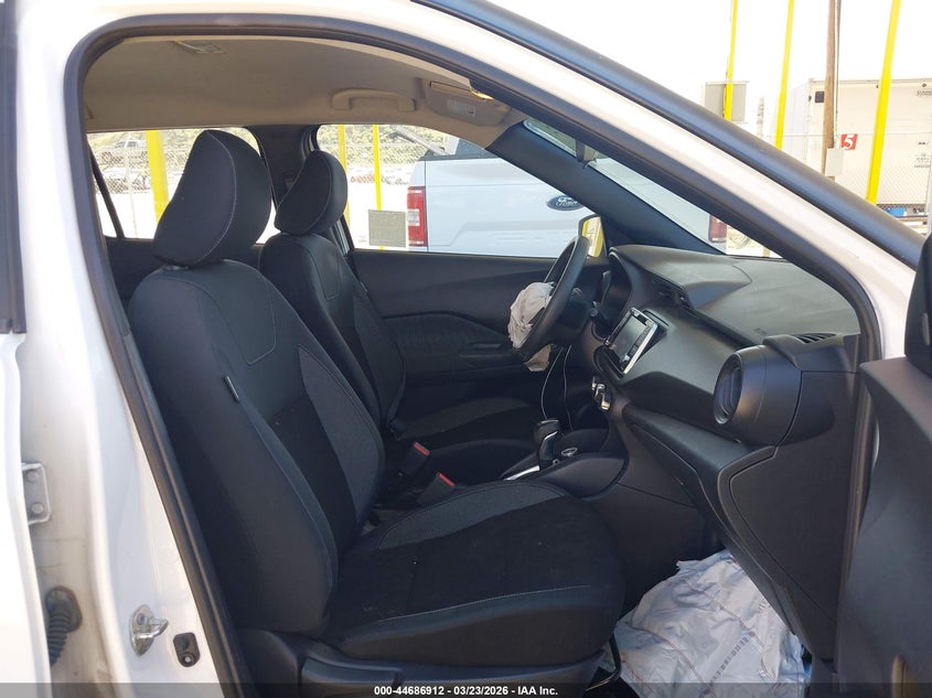 2020 Nissan Kicks S Xtronic Cvt