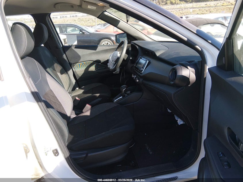 2020 Nissan Kicks S Xtronic Cvt