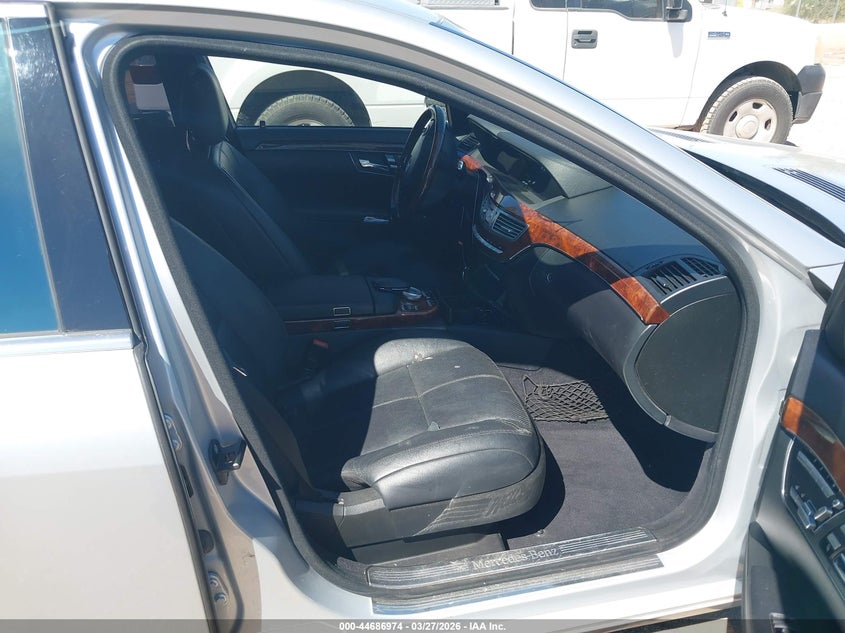 2009 Mercedes-Benz S 550