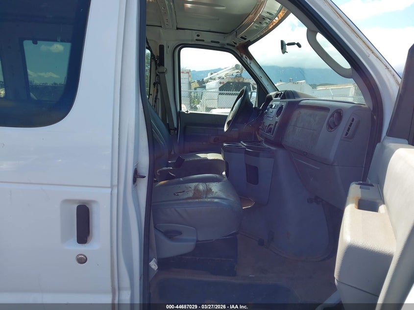 2012 FORD E-350 SUPER DUTY auction photo 5