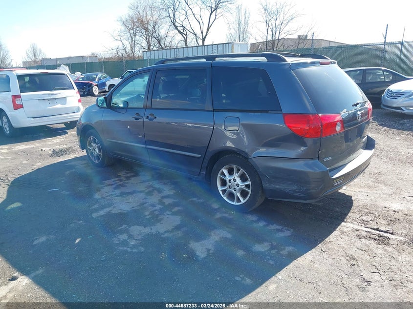 2006 Toyota Sienna Xle