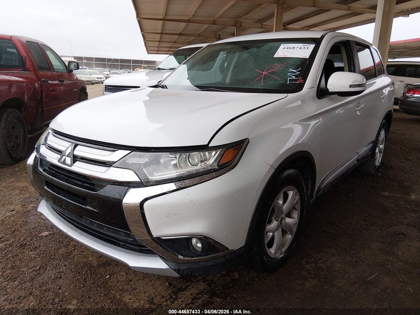 2016 Mitsubishi Outlander Se